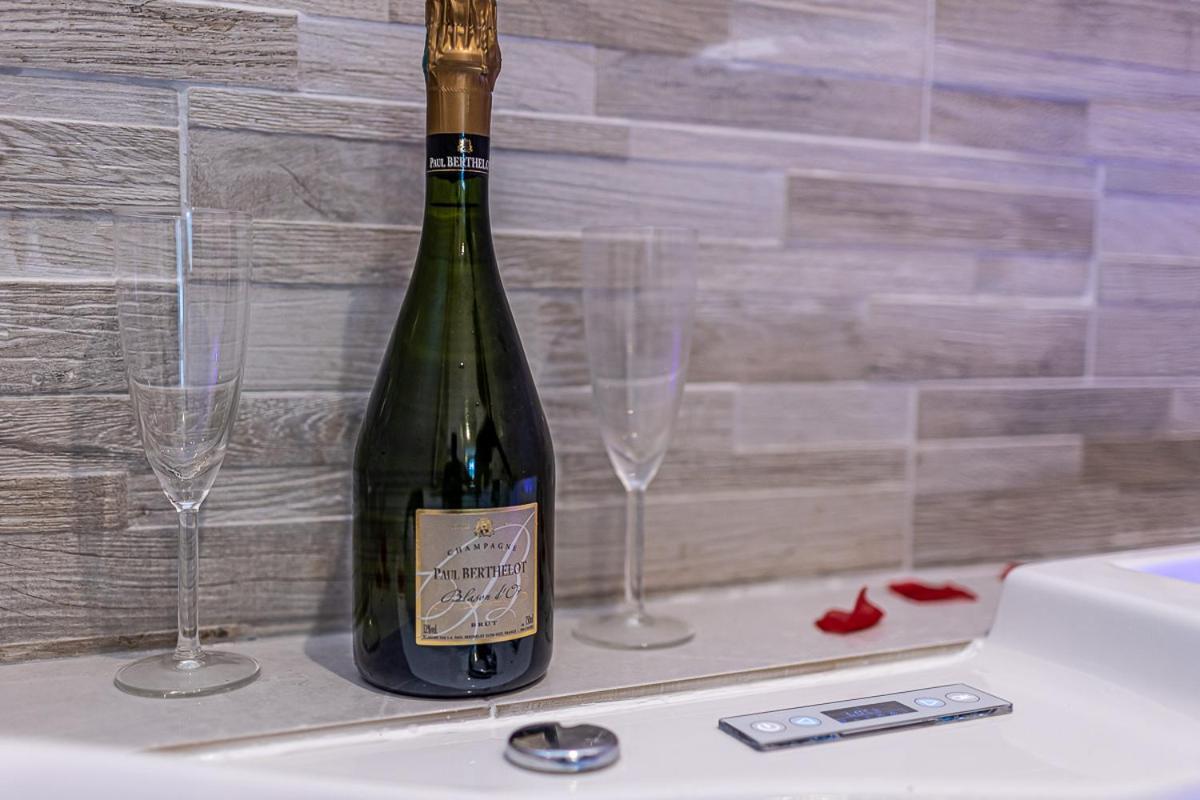 Havre De Paix Jacuzzi Διαμέρισμα Asnières Εξωτερικό φωτογραφία